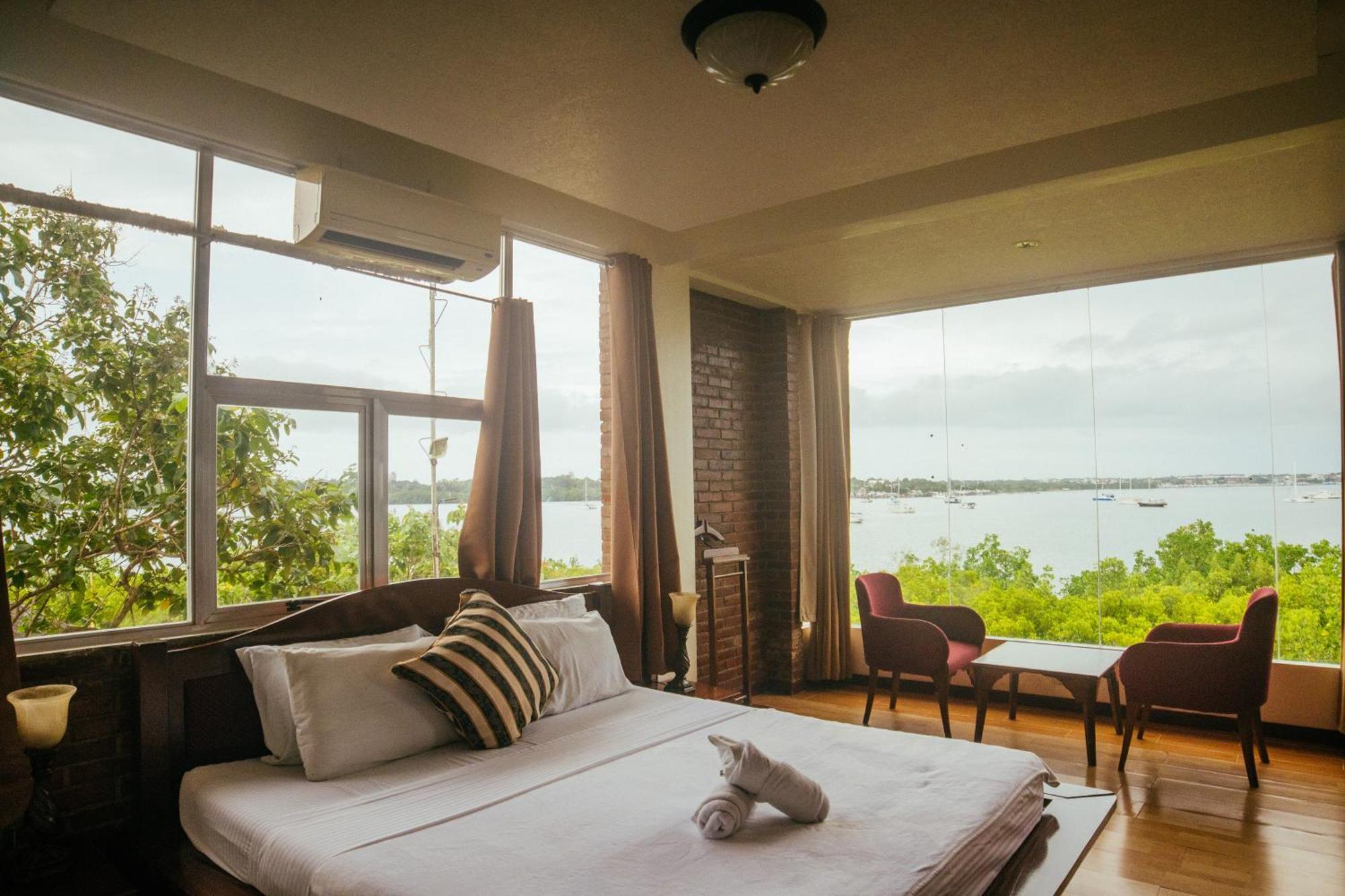 Marina Palawan Boutique Nature Resort Puerto Princesa Buitenkant foto
